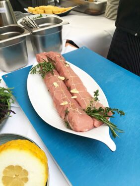 Kalbsrücken mit Pfifferlingen und Polentaschnitten Kalbsrücken mit Pfifferlingen und Polentaschnitten