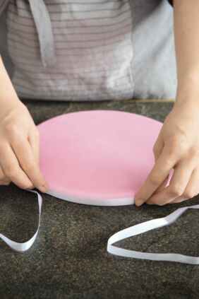 Das Cake Drum eindecken Das Cake Drum eindecken