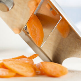 Gedünstete Möhren mit Petersilie Gedünstete Möhren mit Petersilie