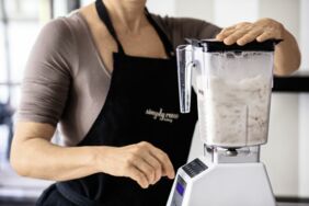 Nussmylk und Nusstrester Nussmylk und Nusstrester