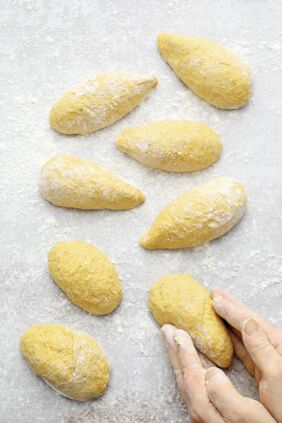 Rübli-Brötchenblume Rübli-Brötchenblume