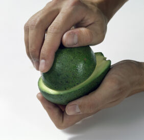 Avocado Zubereitung Step 2 Avocado Zubereitung Step 2