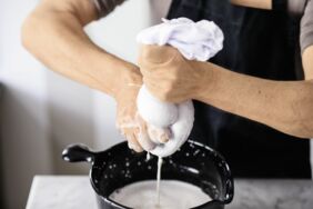 Nussmylk und Nusstrester Nussmylk und Nusstrester