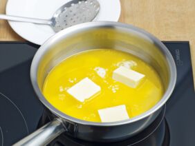 Butter klären Step 1