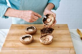 mit-mangold-und-feta-gefuellte-portobellos-3 mit-mangold-und-feta-gefuellte-portobellos-3