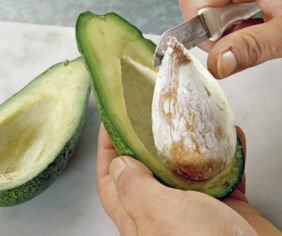 Avocado Zubereitung Step 3 Avocado Zubereitung Step 3