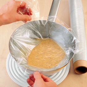 Herrencreme mit Rotweinrhabarber Herrencreme mit Rotweinrhabarber