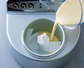 Eis selber machen Grundrezept für Eiscreme Schritt 4 Eis selber machen Grundrezept für Eiscreme Schritt 4