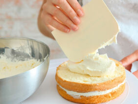 Motivtorten einstreichen Step 1 Motivtorten einstreichen Step 1