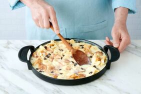 croissant-auflauf-mit-bananen-und-schokolade-4 croissant-auflauf-mit-bananen-und-schokolade-4