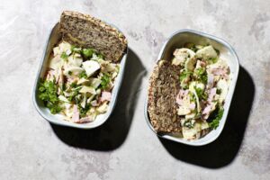 Mairübchen-Salat mit Pistazien-Dressing