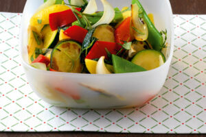 Kartoffel-Gemüse-Salat mit Kräutern