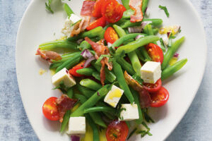 Bohnen-Tomaten-Salat mit Feta