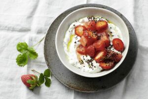 Melonen-Erdbeer-Salat mit Quark