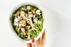 Grünes Risotto mit Pilzen