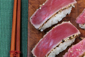 Nigiri-Sushi mit Pfefferfisch