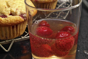 Erdbeer-Muffins mit Proseccoguss