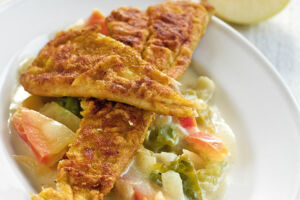 Curry-Fisch mit Apfel-Wirsing