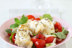 Seeteufelfilet mit Tomaten-Minze-Salat