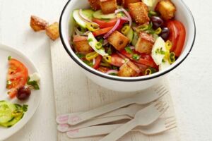 Griechischer Fladenbrot-Salat