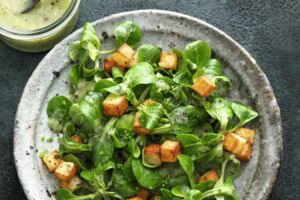 Salat mit Kartoffeldressing