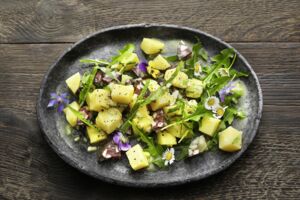 Kartoffel-Löwenzahn-Salat