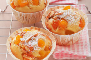 Aprikosen-Muffins mit Maisgrieß