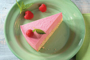 Himbeer-Buttermilch-Torte