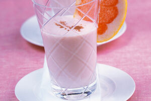 Sesam-Joghurt-Drink mit Grapefruit