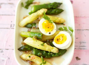 Grüner Spargelsalat Rezept | Küchengötter