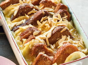 Bild von Apfelschnitzen mit Honig-Polenta Auflauf