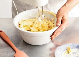 Schnelle Buttercreme für Torten