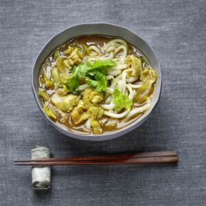 Currysuppe mit Udon-Nudeln