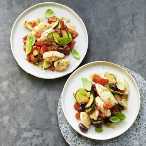 Calamari auf Zucchini-Tomaten-Gemüse