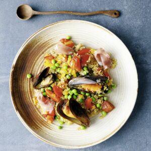 Quinoa-Paella mit Muscheln