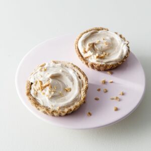 Vanillekipferl-Tartelettes mit Erdnusscreme