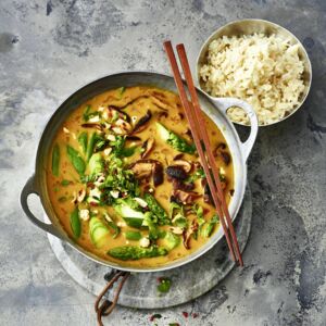 Kokos-Curry mit Shiitake und grünem Gemüse