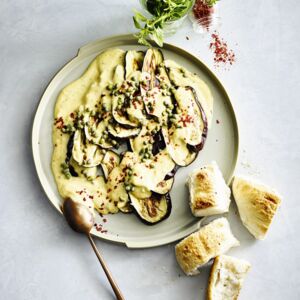 Gegrillte Auberginen 
mit Hummus