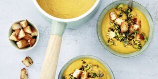 Kürbissuppe mit Orangen-Gremolata Kürbissuppe mit Orangen-Gremolata