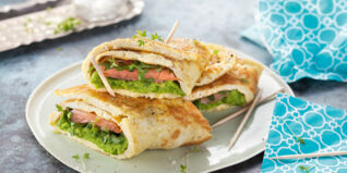 Omelett-Wraps mit Räucherlachs Omelett-Wraps mit Räucherlachs