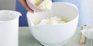 Die Lockerleichte: glutenfreie Biskuitmasse Die Lockerleichte: glutenfreie Biskuitmasse