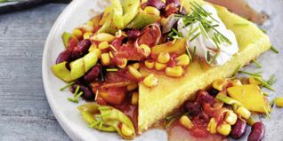 Polentaschnitten mit Chili-Gemüse Polentaschnitten mit Chili-Gemüse