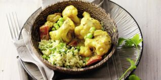 Scharfes Blumenkohl-Curry mit Hirse
