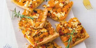 Kürbiskuchen mit Schafskäse Kürbiskuchen mit Schafskäse