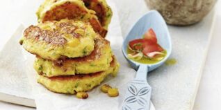 Ricotta-Pflänzchen mit Tomatensalat