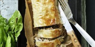 Strudel mit Blut- und Leberwurst