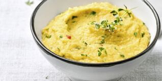 Süßkartoffel-Püree mit Sellerie