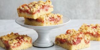 Erdbeer-Crumble-Kuchen Erdbeer-Crumble-Kuchen