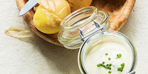 Kartoffelsalat richtig zubereiten Leichte Salatmayonnaise Kartoffelsalat richtig zubereiten Leichte Salatmayonnaise