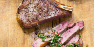 Ochsenkotelett mit Chimichurri